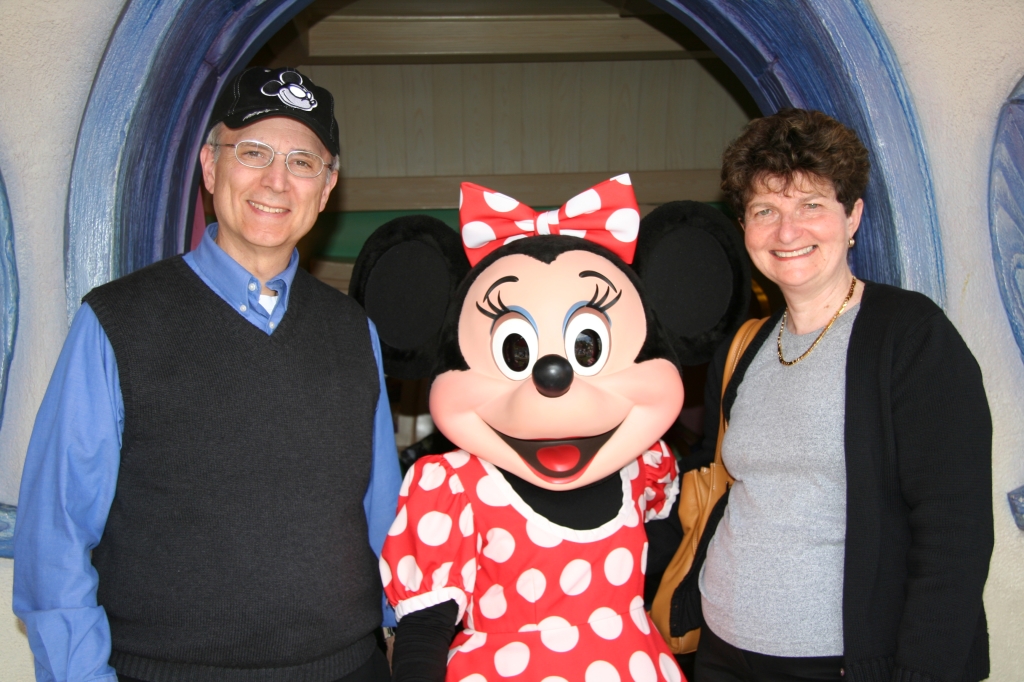 Lily and Saadia in Disneyland - April 2, 2006